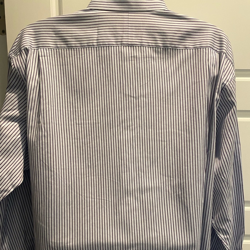 Tommy Bahama Men’s Shirt Size 18/34-35 Purple Stripes on White; Dress Attire - Picture 3 of 5